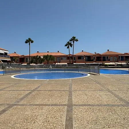 Island Breeze Tenerife Арона
